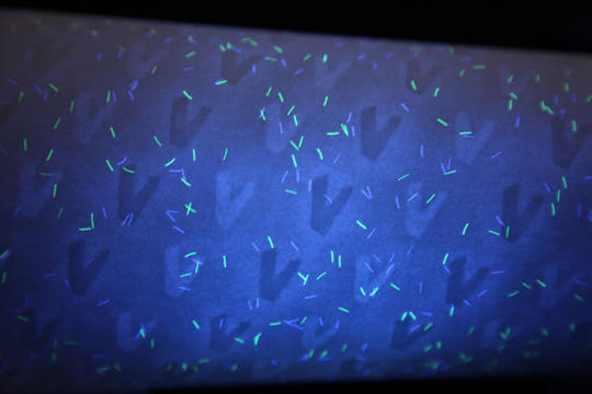 papier filigrane avec fibres uv